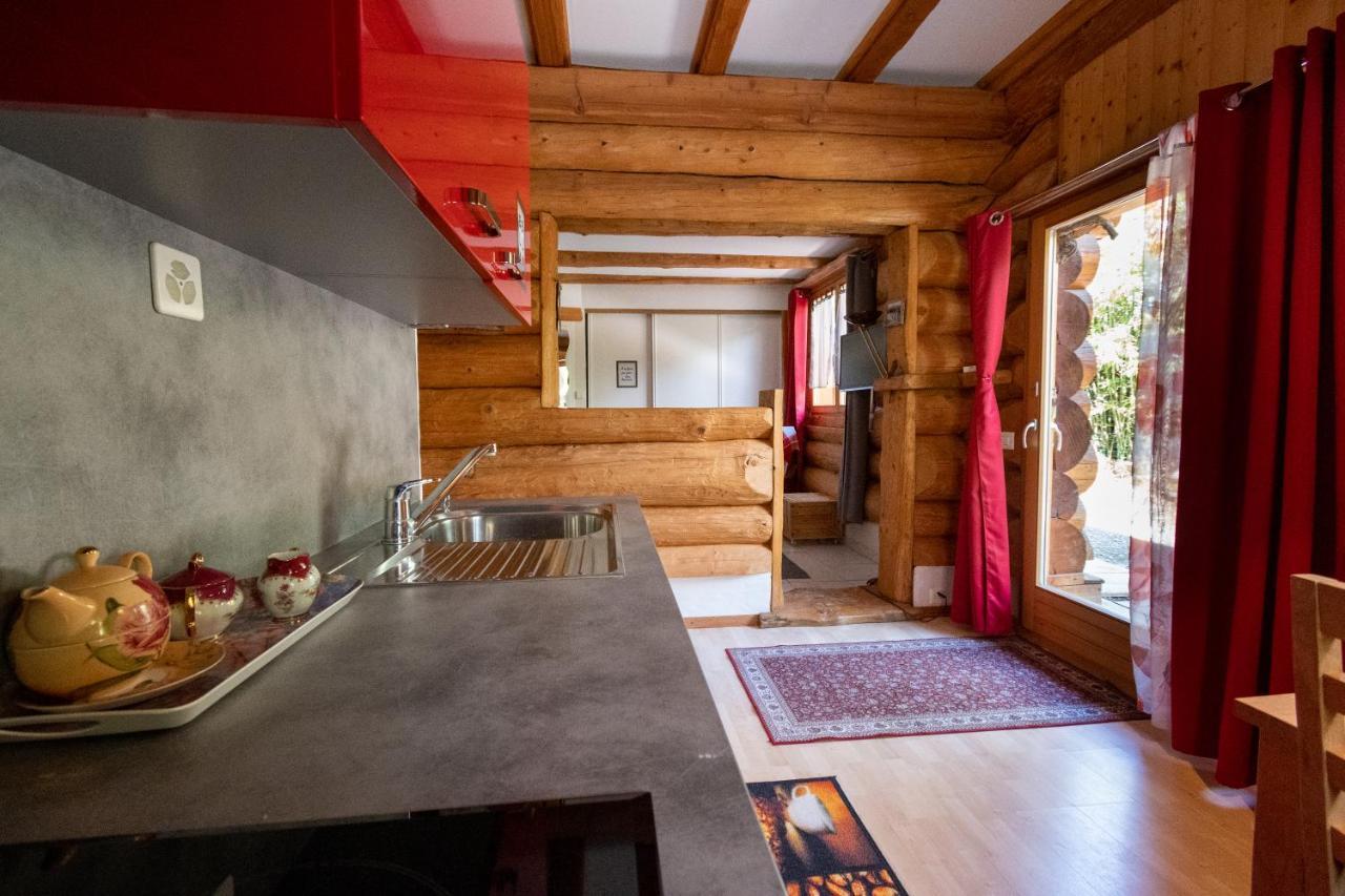 Le Gite De Briey Chalais Exterior foto