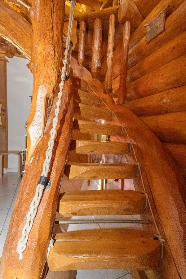 Le Gite De Briey Chalais Exterior foto